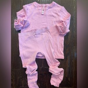 Skims girls sleep set